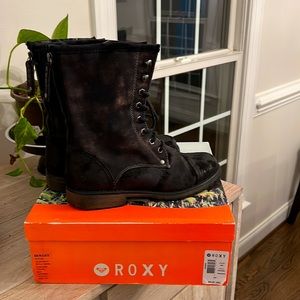 Roxy Concord lace up canvas boots size 8.5